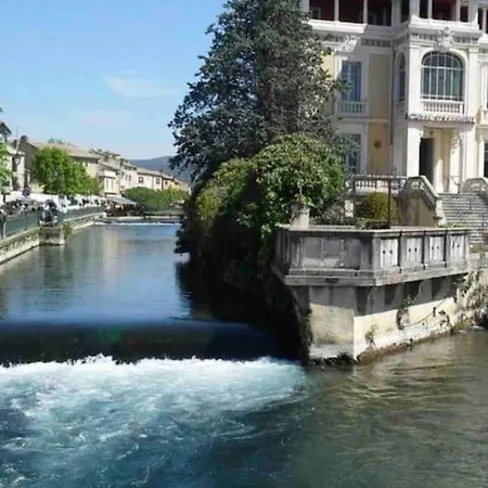 Joli Appartement Au Coeur De La Ville LʼIsle-sur-la-Sorgue Exterior foto
